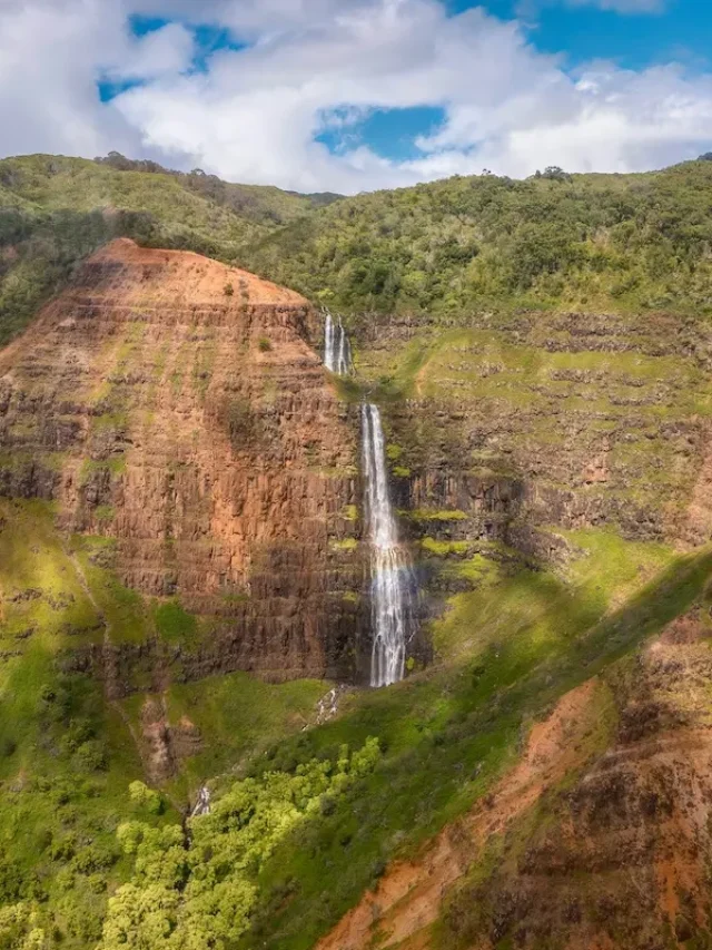 9 Breathtaking Waterfall Hikes in Kauai